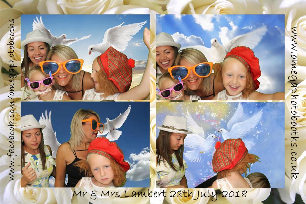 Hannah & Mikes Wedding | View more photos from the event at gallery.omegaphotobooths.co.uk/u/Omega-Photobooths/Hannah-Mikes-Wedding